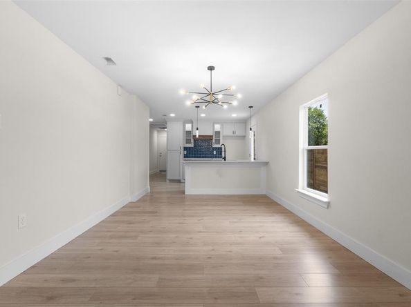 2117  Andrew Avenue , Fort Worth Texas 76105
