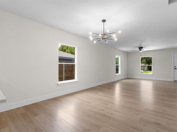 2117  Andrew Avenue , Fort Worth Texas 76105