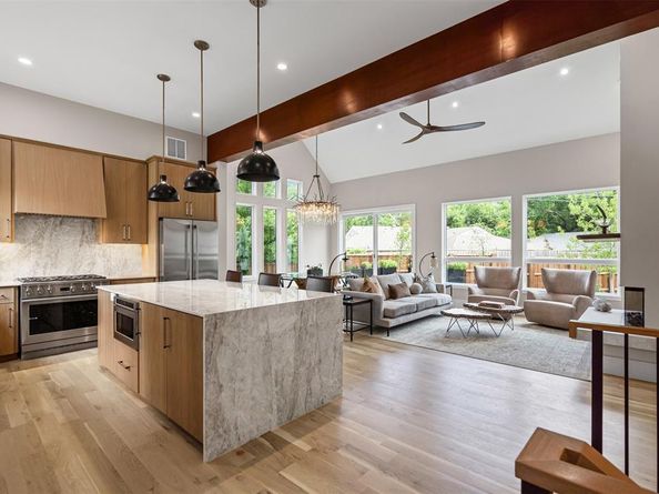 9007  Leaside Drive , Dallas Texas 75238