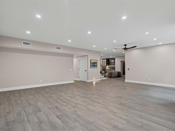 9007  Leaside Drive , Dallas Texas 75238