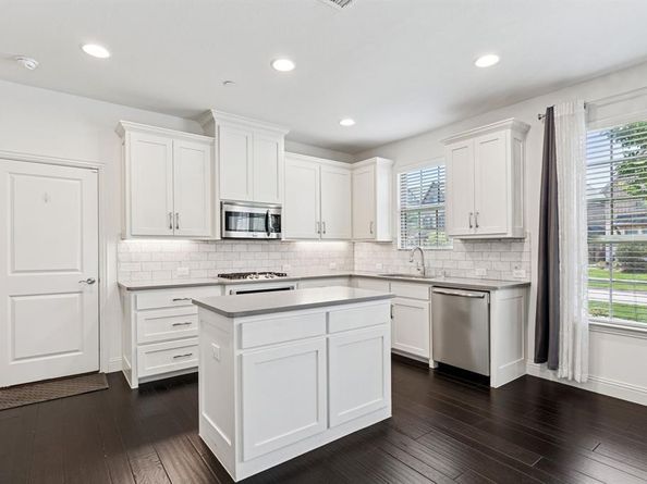 4682  Rhett Lane  A, Carrollton Texas 75010