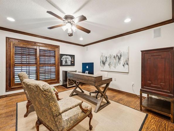6942  Desco Place , Dallas Texas 75225