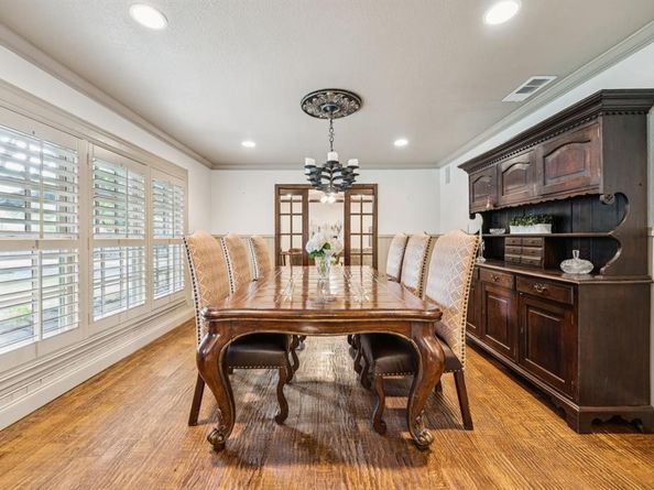 6942  Desco Place , Dallas Texas 75225