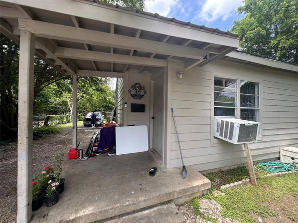 133 E Wanda Drive , Garland Texas 75040