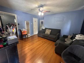 133 E Wanda Drive , Garland Texas 75040