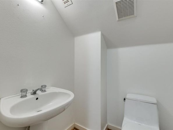 4302  Gilbert Avenue , Dallas Texas 75219