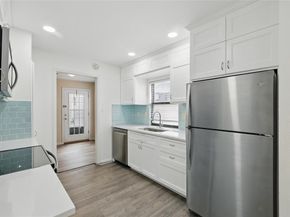 17490  Meandering Way  1009, Dallas Texas 75252