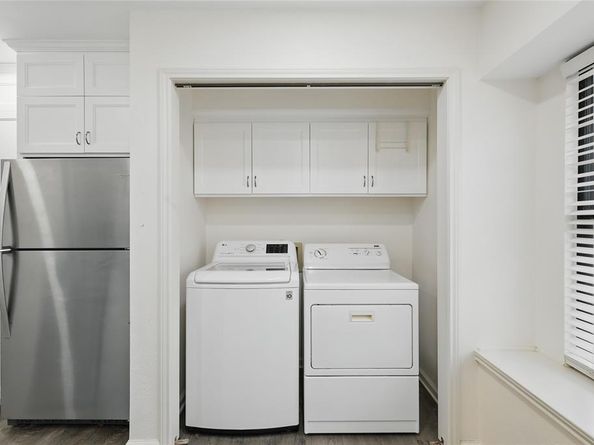 17490  Meandering Way  1009, Dallas Texas 75252