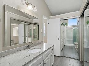 17490  Meandering Way  1009, Dallas Texas 75252