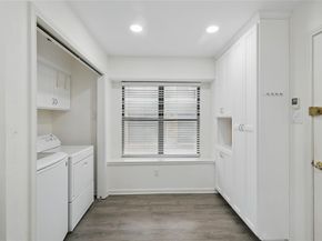 17490  Meandering Way  1009, Dallas Texas 75252