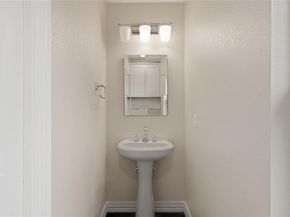917  Wood Hollow Way , DeSoto Texas 75115