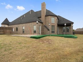 917  Wood Hollow Way , DeSoto Texas 75115