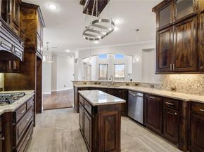 917  Wood Hollow Way , DeSoto Texas 75115