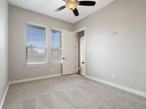 917  Wood Hollow Way , DeSoto Texas 75115