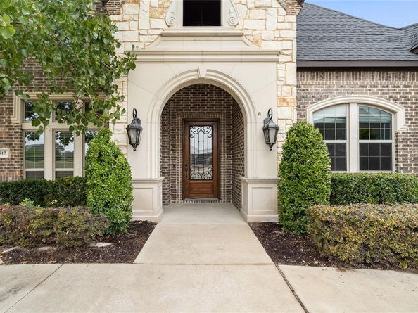 917  Wood Hollow Way , DeSoto Texas 75115