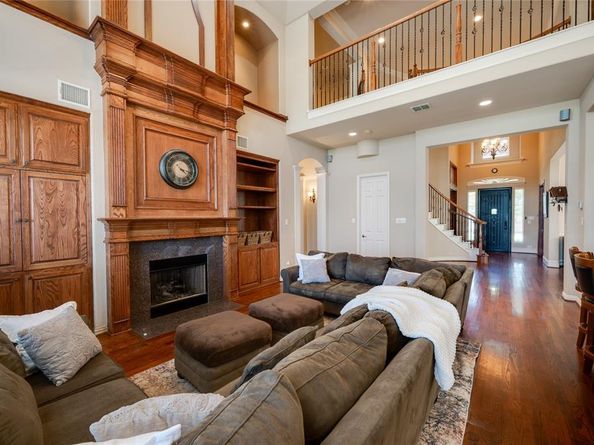 1604  Harper Lane , Carrollton Texas 75010