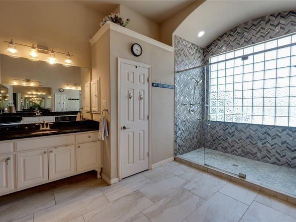 1604  Harper Lane , Carrollton Texas 75010