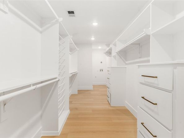 6611  Harvest Glen Drive , Dallas Texas 75248