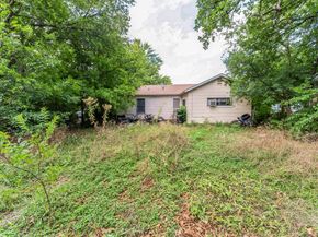 3233  Montague Street , Fort Worth Texas 76119