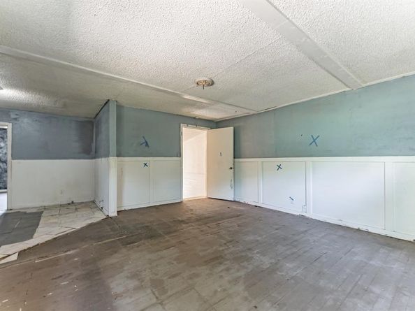 3233  Montague Street , Fort Worth Texas 76119