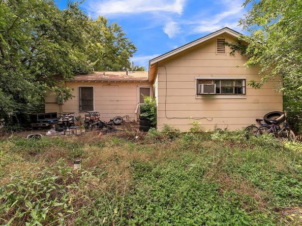 3233  Montague Street , Fort Worth Texas 76119