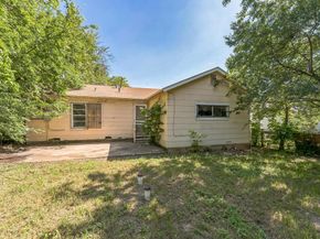 3233  Montague Street , Fort Worth Texas 76119