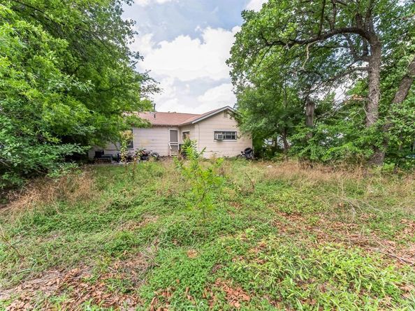 3233  Montague Street , Fort Worth Texas 76119