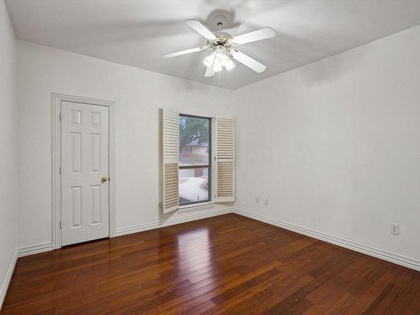 1012  Indian Ridge  , Denton Texas 76205