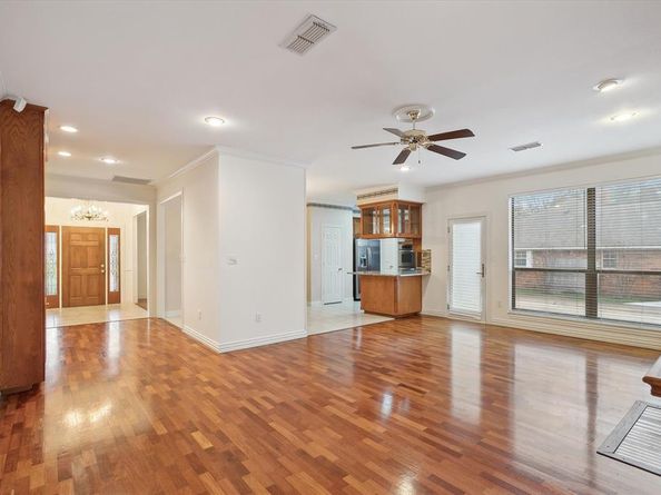 1012  Indian Ridge  , Denton Texas 76205