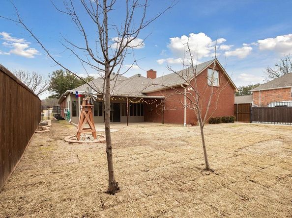 1012  Indian Ridge  , Denton Texas 76205