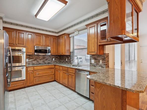 1012  Indian Ridge  , Denton Texas 76205