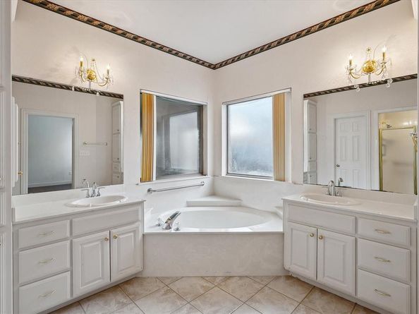 1012  Indian Ridge  , Denton Texas 76205