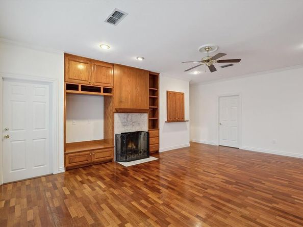 1012  Indian Ridge  , Denton Texas 76205