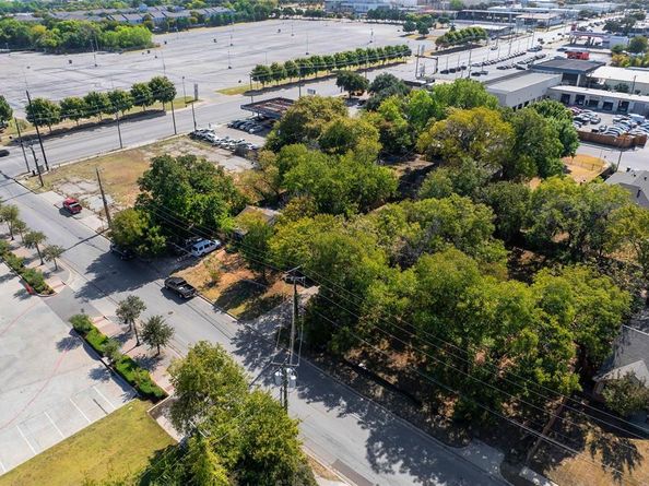 708 E Rogers Street , Arlington Texas 76011