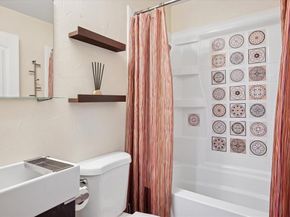 820  Lakey Street , Denton Texas 76205