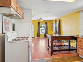 820  Lakey Street , Denton Texas 76205