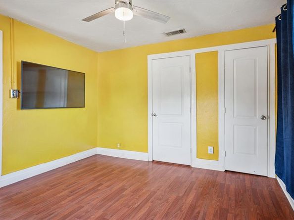 820  Lakey Street , Denton Texas 76205