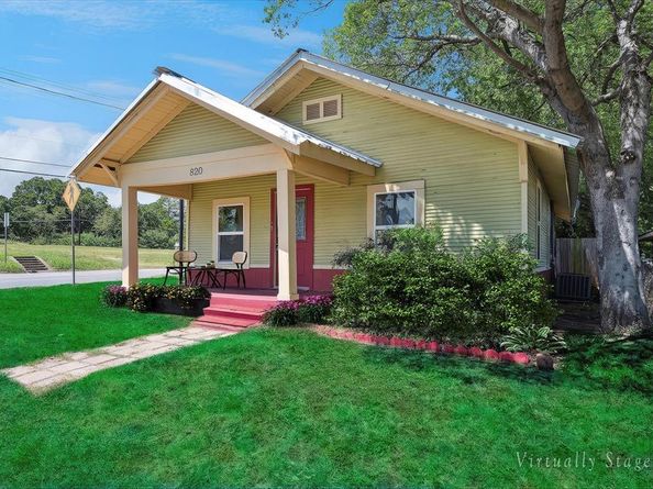 820  Lakey Street , Denton Texas 76205
