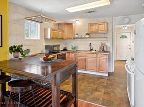820  Lakey Street , Denton Texas 76205