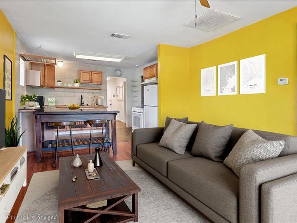 820  Lakey Street , Denton Texas 76205