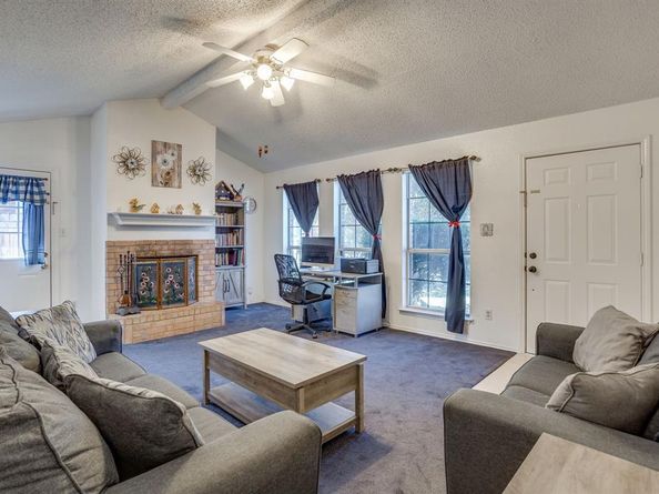 1417  Yorkshire Street , Fort Worth Texas 76134