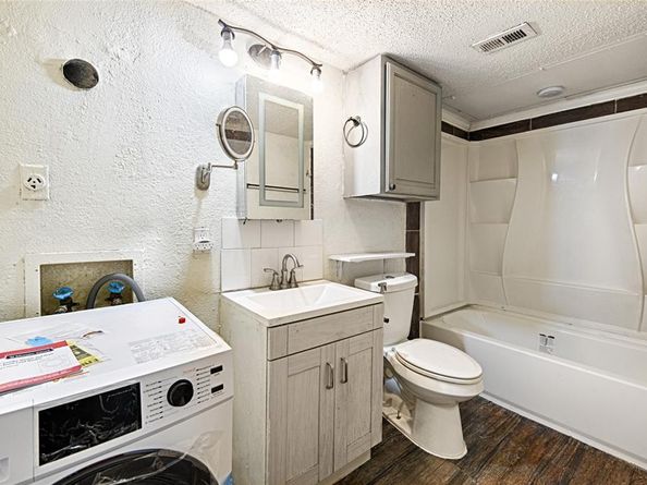 13219  Emily Road  4201D, Dallas Texas 75240