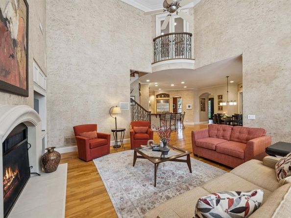 1108  Waterfall Drive , McKinney Texas 75072