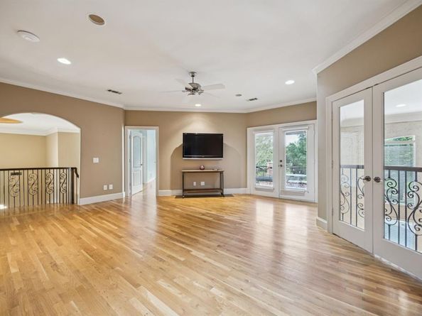 1108  Waterfall Drive , McKinney Texas 75072