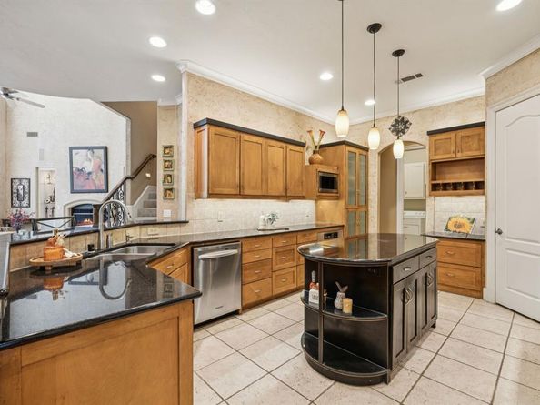 1108  Waterfall Drive , McKinney Texas 75072