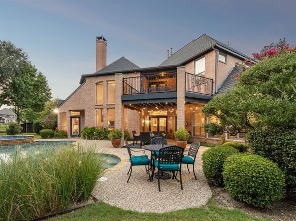 1108  Waterfall Drive , McKinney Texas 75072