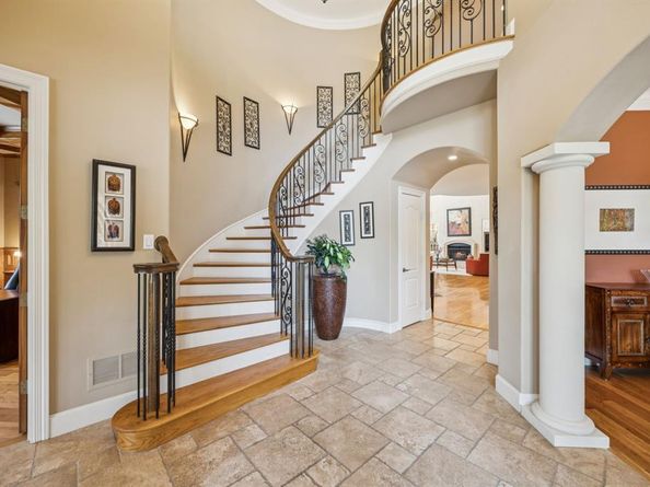 1108  Waterfall Drive , McKinney Texas 75072