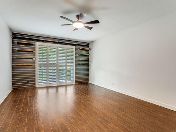 2301  Ridgmar Plaza  17, Fort Worth Texas 76116