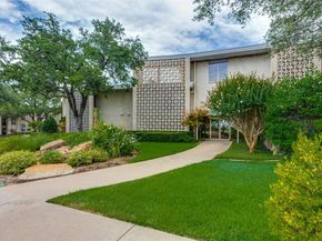 2301  Ridgmar Plaza  17, Fort Worth Texas 76116