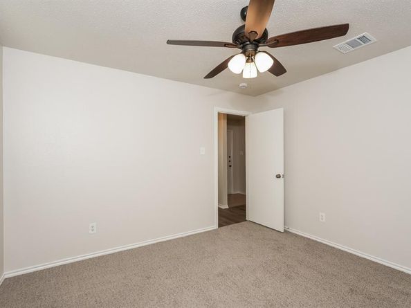 1249  Tall Grass Drive , Lancaster Texas 75134
